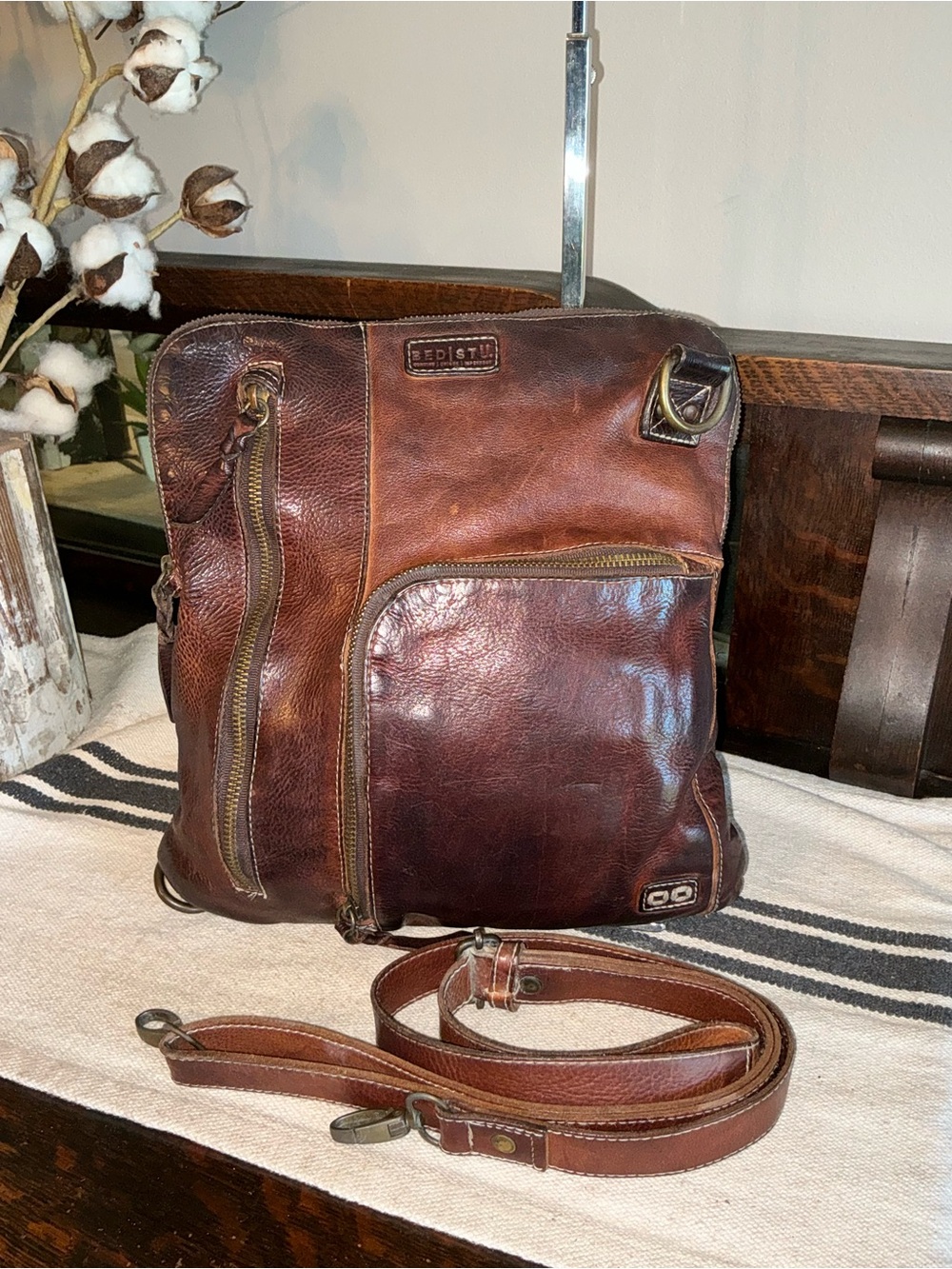 Bed Stu Aiken Leather Crossbody Convertible Brown Almond DD Retail $280